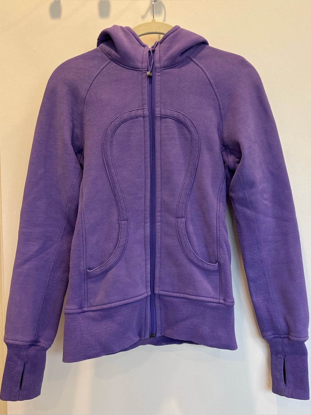 LULULEMON Purple Zip Up Hoodie, Thumbholes, Size 2, Great Condition